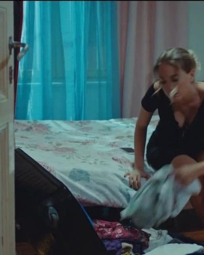 Eda Ece seksi ifşa fotoğrafı 309
