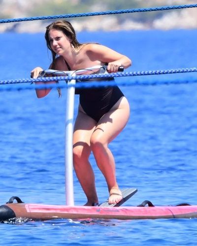 Eda Ece seksi ifşa fotoğrafı 36