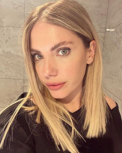 Eda Ece seksi ifşa fotoğrafı 75
