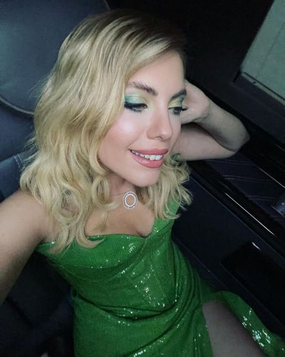 Eda Ece seksi ifşa fotoğrafı 78