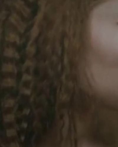 Elçin Sangu seksi ifşa fotoğrafı 30 — Kiralık Aşk (2015)