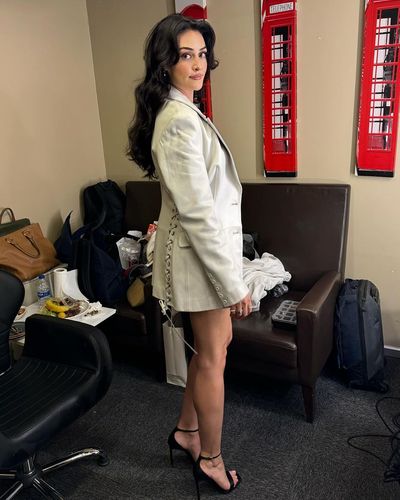Esra Bilgiç seksi ifşa fotoğrafı 115