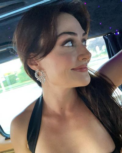 Esra Bilgiç seksi ifşa fotoğrafı 121