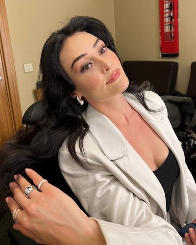 Esra Bilgiç seksi ifşa fotoğrafı 140