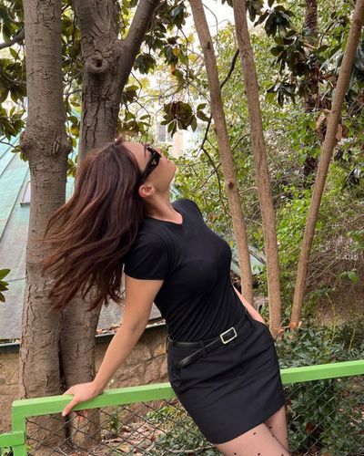 Esra Bilgiç seksi ifşa fotoğrafı 155
