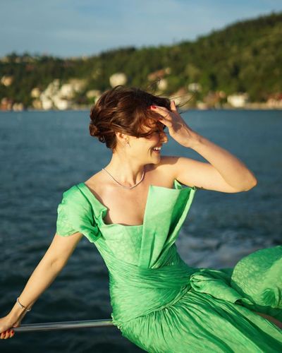 Esra Bilgiç seksi ifşa fotoğrafı 158