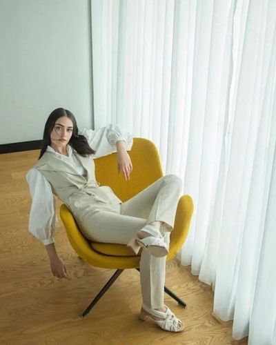 Esra Bilgiç seksi ifşa fotoğrafı 218