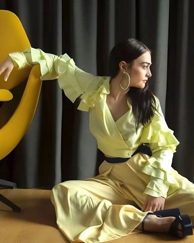 Esra Bilgiç seksi ifşa fotoğrafı 236