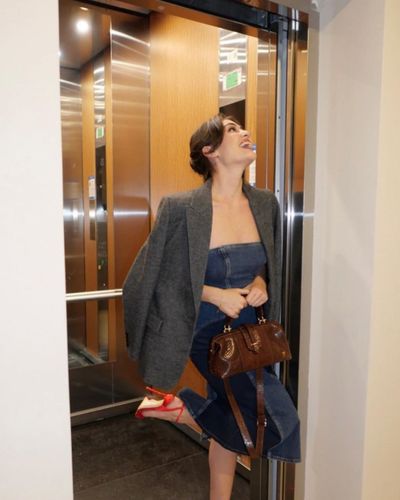 Esra Bilgiç seksi ifşa fotoğrafı 245