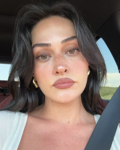Esra Bilgiç seksi ifşa fotoğrafı 25