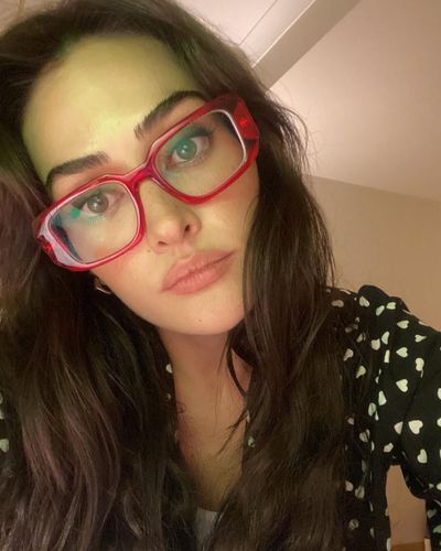 Esra Bilgiç seksi ifşa fotoğrafı 261