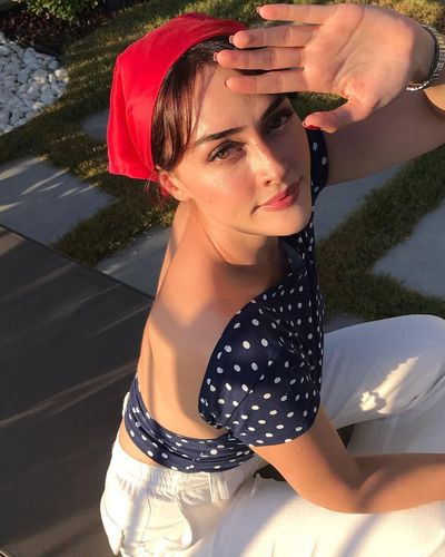 Esra Bilgiç seksi ifşa fotoğrafı 280