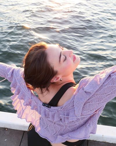Esra Bilgiç seksi ifşa fotoğrafı 362