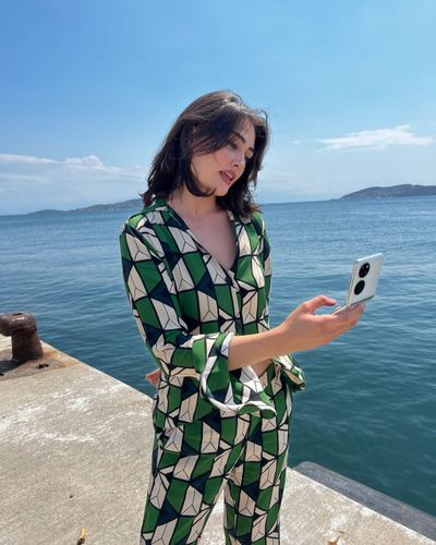 Esra Bilgiç seksi ifşa fotoğrafı 416