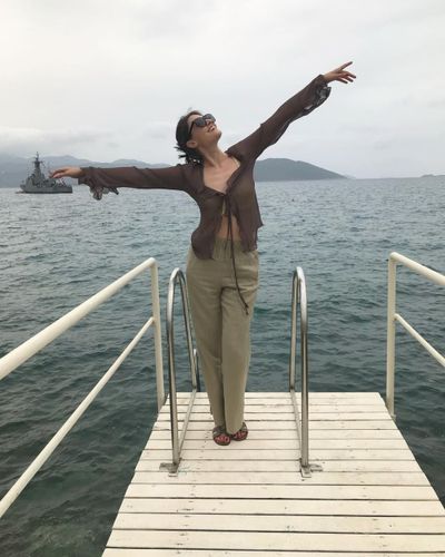 Esra Bilgiç seksi ifşa fotoğrafı 419