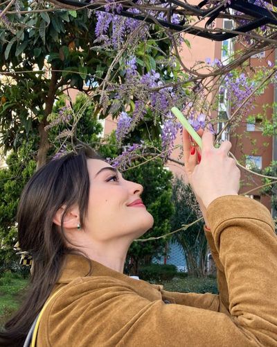 Esra Bilgiç seksi ifşa fotoğrafı 439