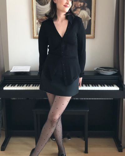 Esra Bilgiç seksi ifşa fotoğrafı 440