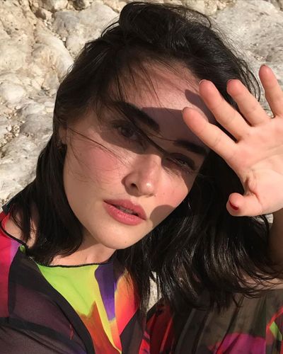 Esra Bilgiç seksi ifşa fotoğrafı 465