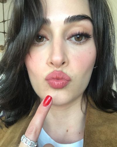 Esra Bilgiç seksi ifşa fotoğrafı 468