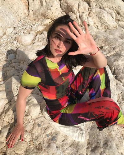 Esra Bilgiç seksi ifşa fotoğrafı 484