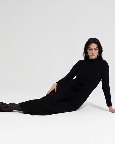 Esra Bilgiç seksi ifşa fotoğrafı 48