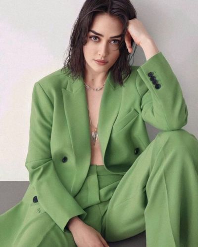 Esra Bilgiç seksi ifşa fotoğrafı 490