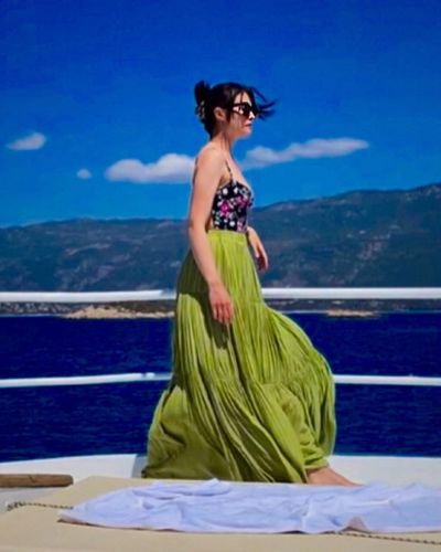 Esra Bilgiç seksi ifşa fotoğrafı 495