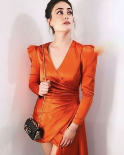 Esra Bilgiç seksi ifşa fotoğrafı 509