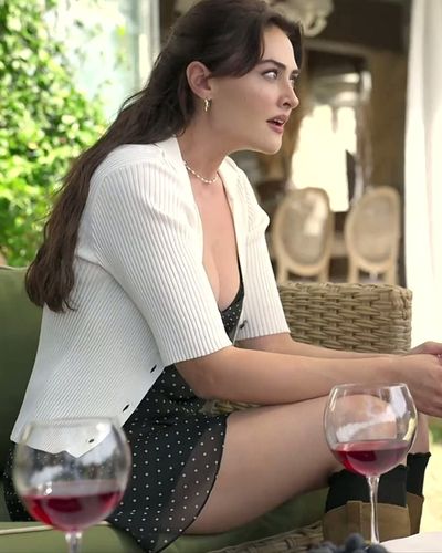 Esra Bilgiç seksi ifşa fotoğrafı 50
