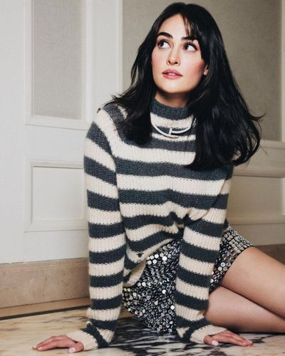 Esra Bilgiç seksi ifşa fotoğrafı 550