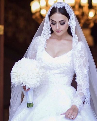 Esra Bilgiç seksi ifşa fotoğrafı 560
