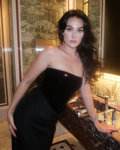 Esra Bilgiç seksi ifşa fotoğrafı 56