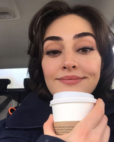 Esra Bilgiç seksi ifşa fotoğrafı 571