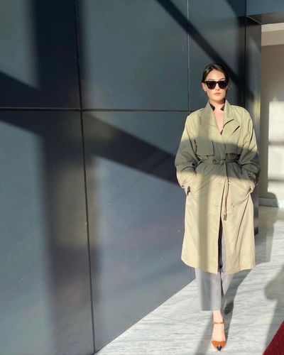 Esra Bilgiç seksi ifşa fotoğrafı 577