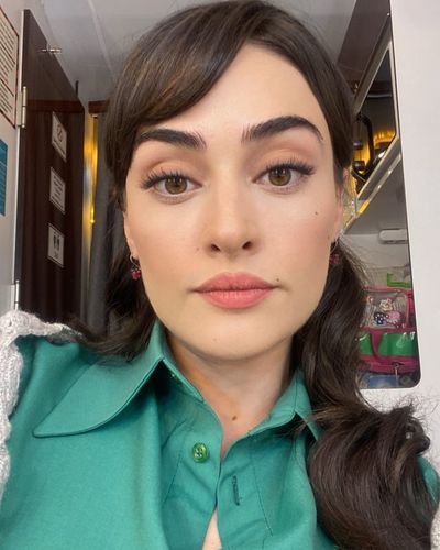 Esra Bilgiç seksi ifşa fotoğrafı 613