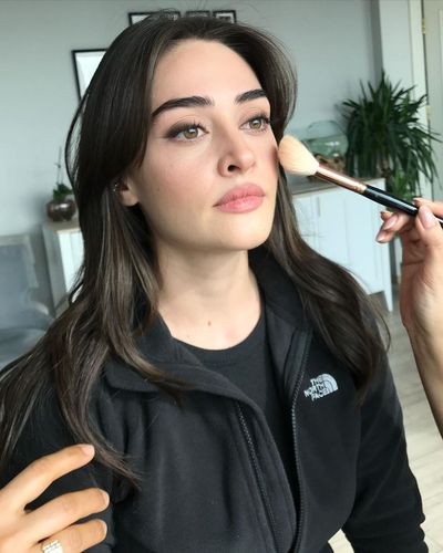 Esra Bilgiç seksi ifşa fotoğrafı 622