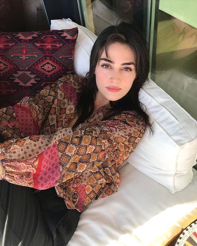 Esra Bilgiç seksi ifşa fotoğrafı 647