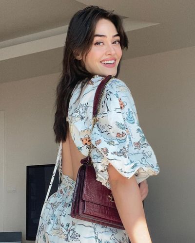 Esra Bilgiç seksi ifşa fotoğrafı 652
