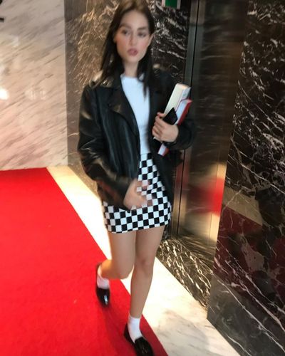 Esra Bilgiç seksi ifşa fotoğrafı 654
