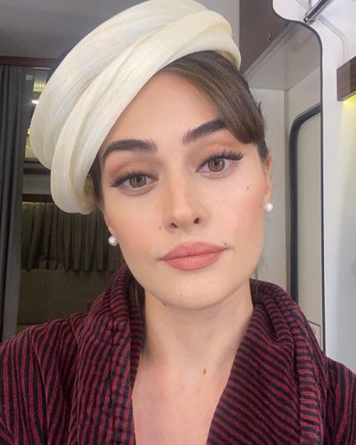 Esra Bilgiç seksi ifşa fotoğrafı 656