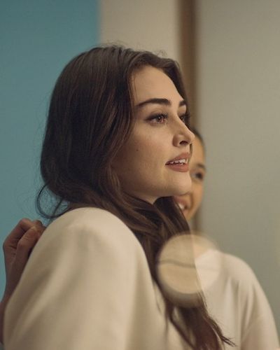 Esra Bilgiç seksi ifşa fotoğrafı 679