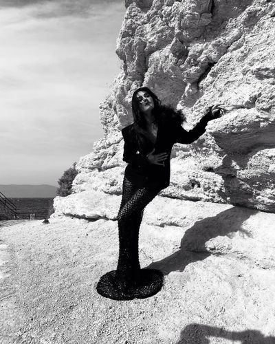 Esra Bilgiç seksi ifşa fotoğrafı 68