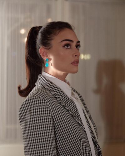 Esra Bilgiç seksi ifşa fotoğrafı 693