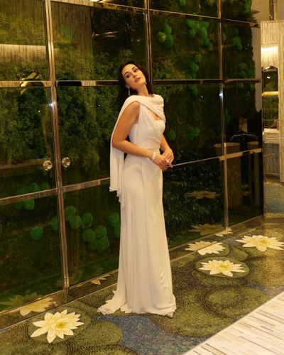 Esra Bilgiç seksi ifşa fotoğrafı 71