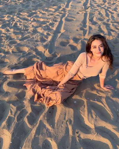 Esra Bilgiç seksi ifşa fotoğrafı 728