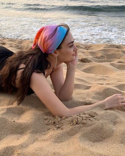 Esra Bilgiç seksi ifşa fotoğrafı 737