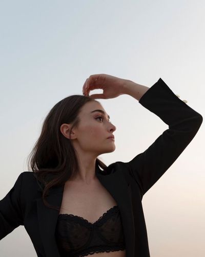 Esra Bilgiç seksi ifşa fotoğrafı 739