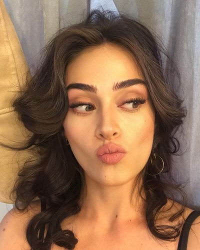 Esra Bilgiç seksi ifşa fotoğrafı 756