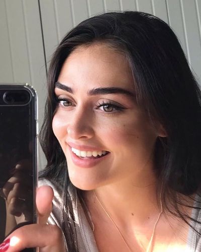 Esra Bilgiç seksi ifşa fotoğrafı 760