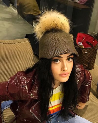 Esra Bilgiç seksi ifşa fotoğrafı 770